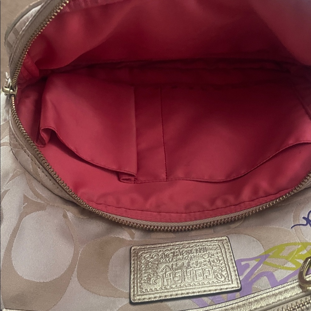 🆕listing…Coach Poppy Backpack - Picture 9 of 16
